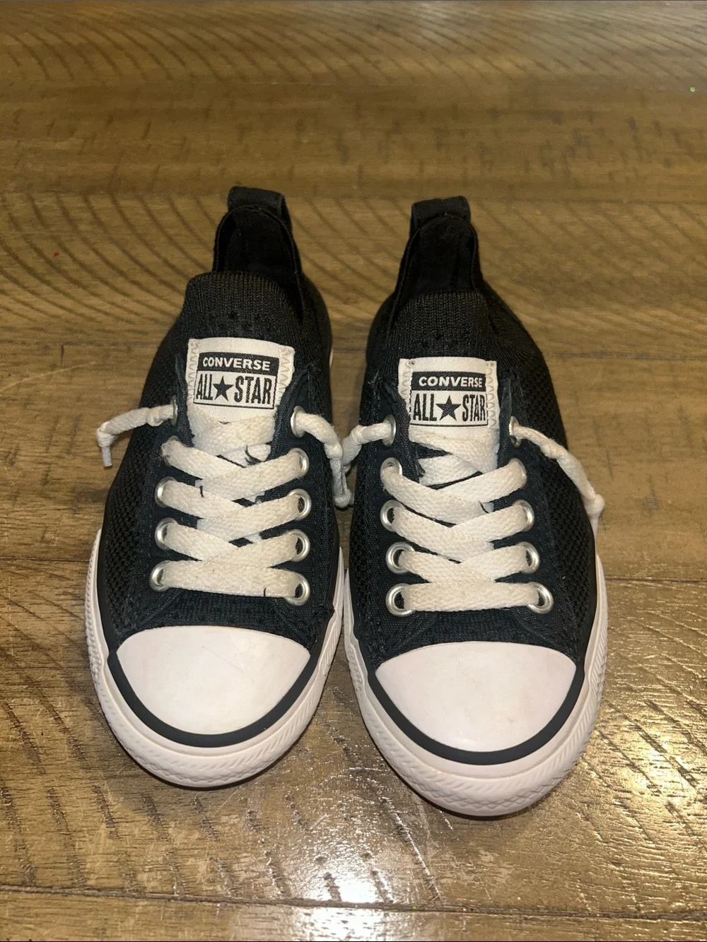 Converse Kids Black and White Low Top Sneakers size 11